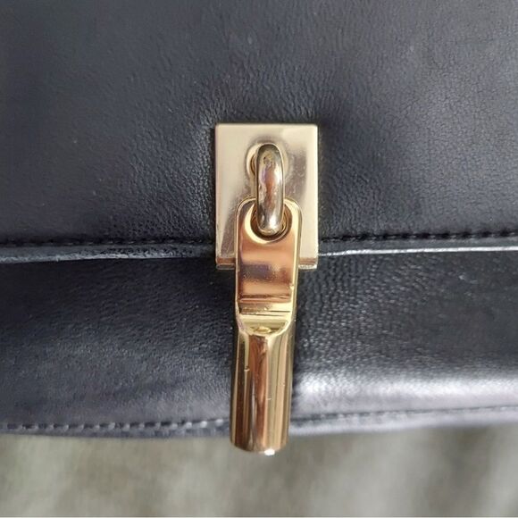 Elizabeth and James Black Lambskin Crossbody Bag NWOT Designer - Picture 6 of 10